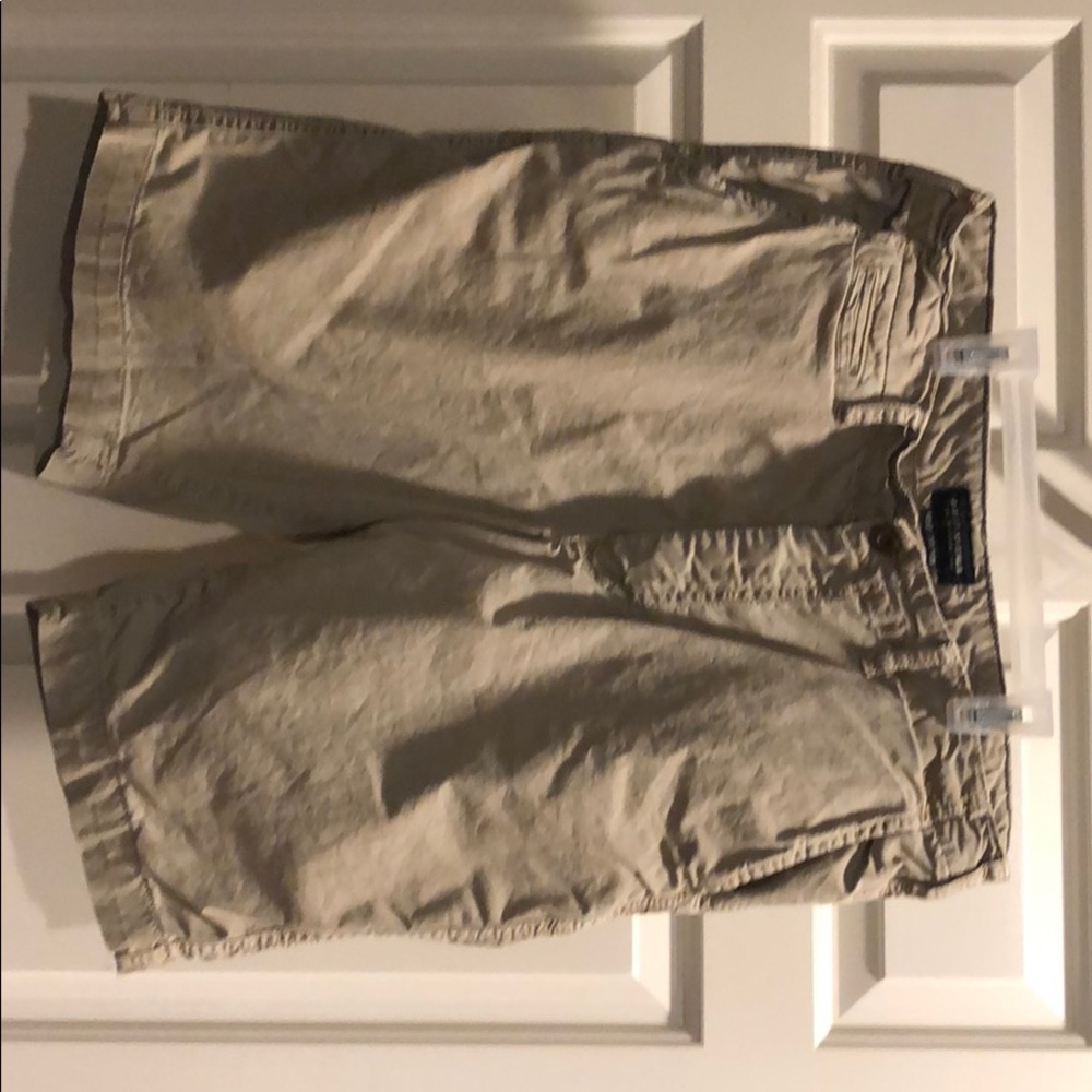 AE men’s shorts. Worn once. Perfect condition